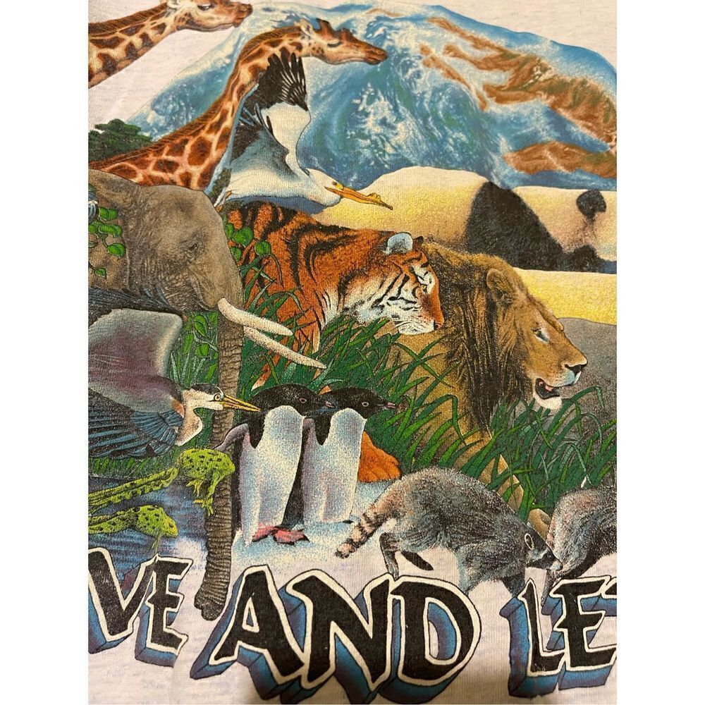 Animal Tee X Vintage Live and Let Live Wildlife Animals Earth shirt Habitat XCIl